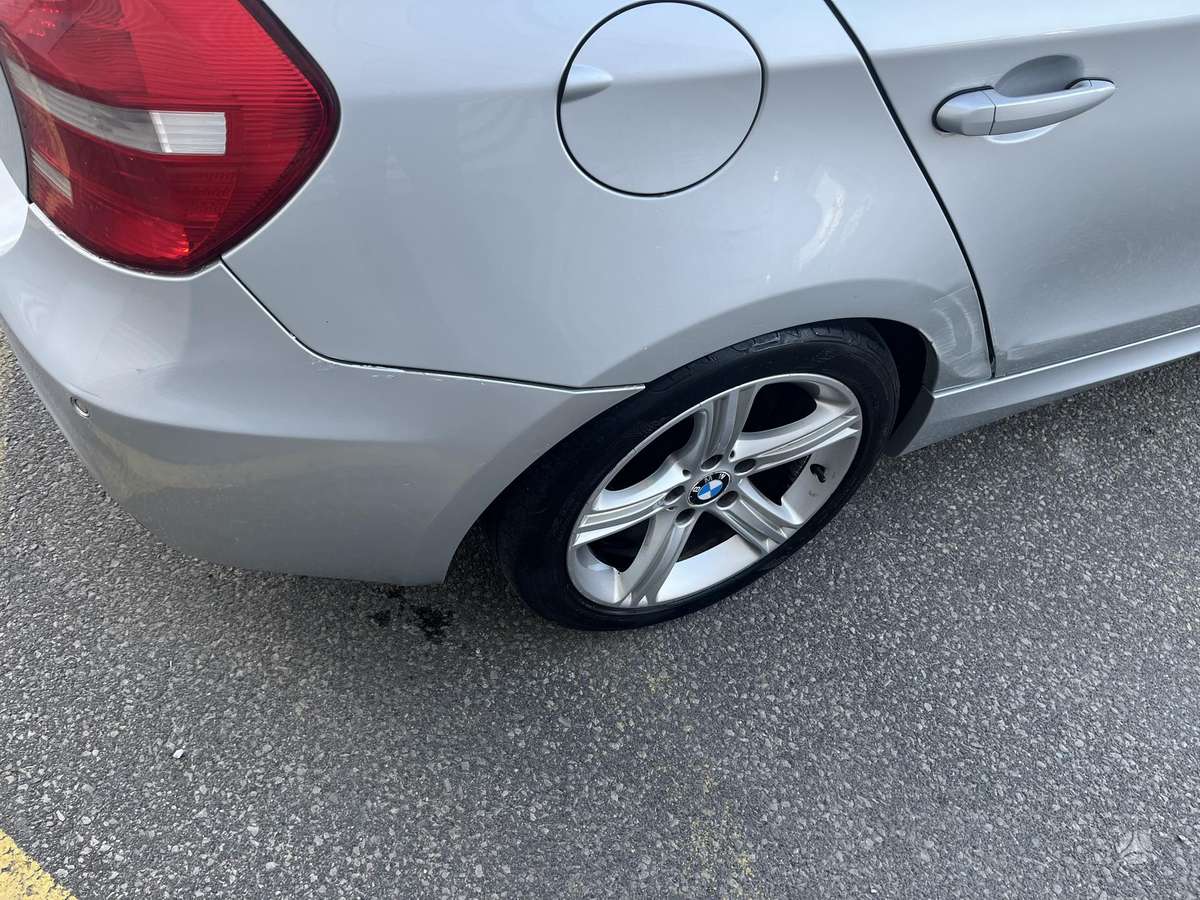 BMW 118, 2.0 l., hatchback