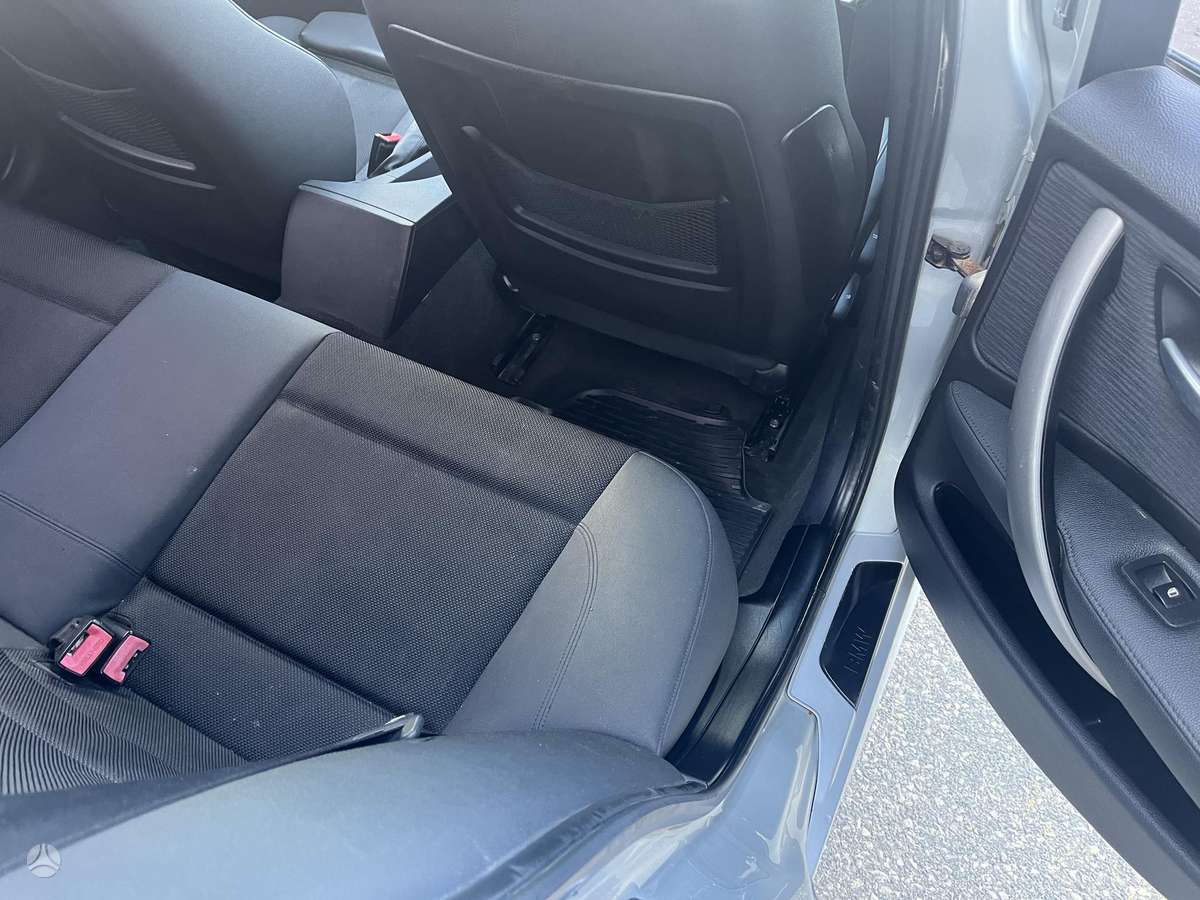 BMW 118, 2.0 l., hatchback