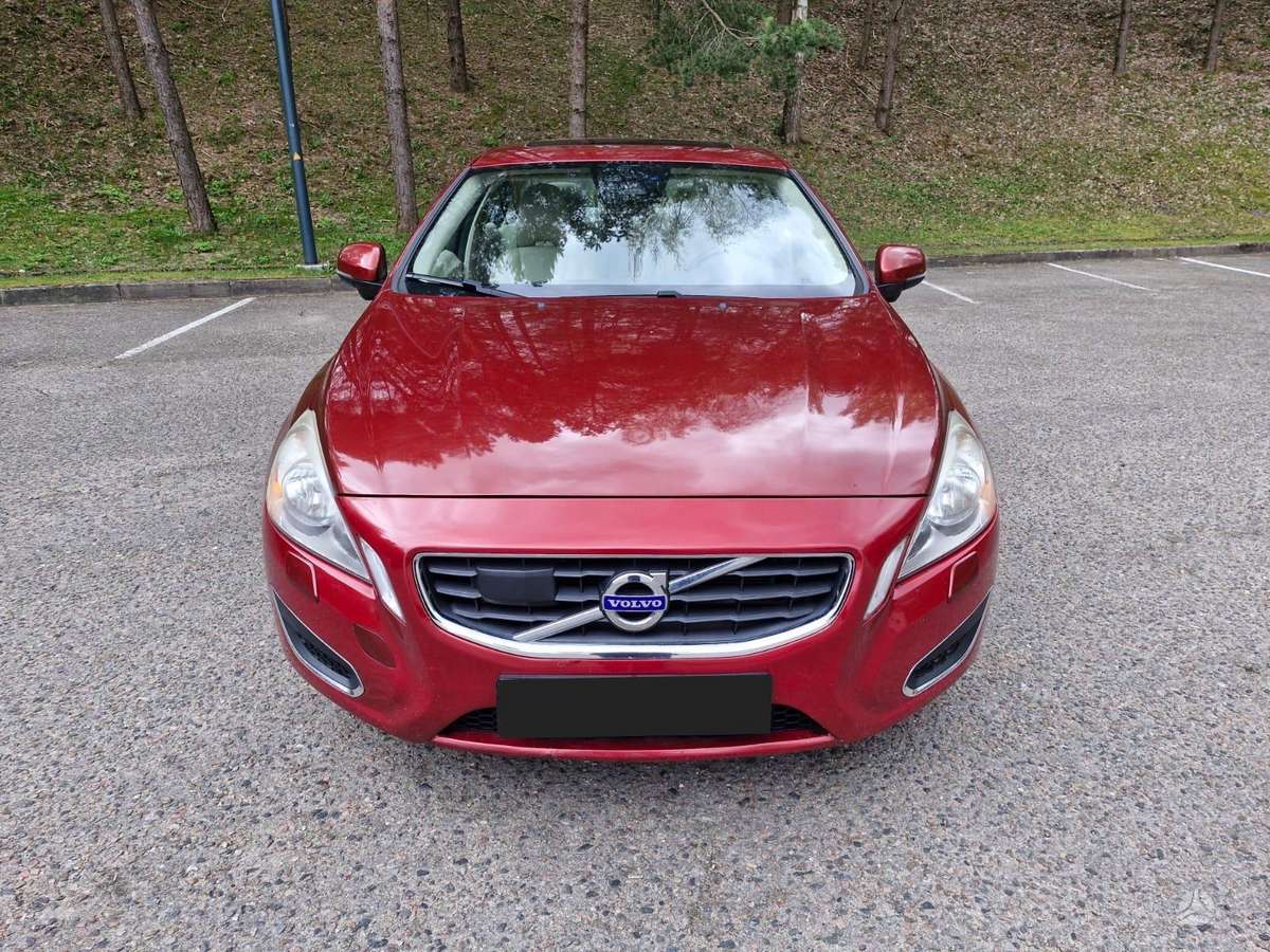 Volvo S60, 2.5 l., Седан