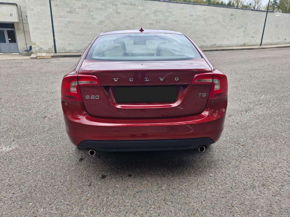 Volvo S60, 2.5 l., Седан