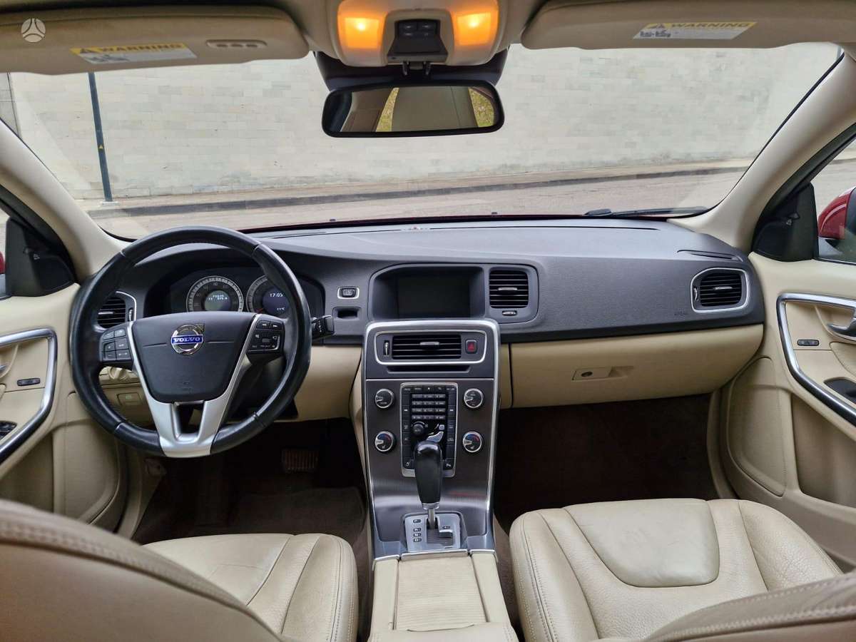 Volvo S60, 2.5 l., Седан