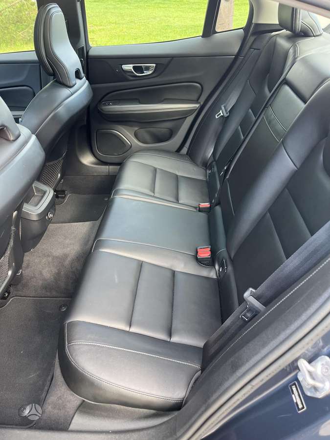 Volvo S60, 2.0 l., Седан