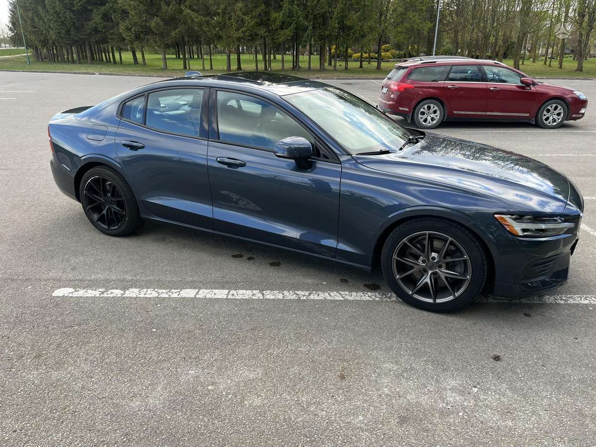Volvo S60, 2.0 l., Седан
