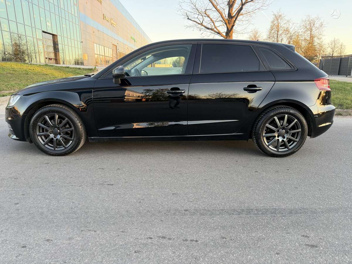 Audi A3, 1.6 l., hečbekas