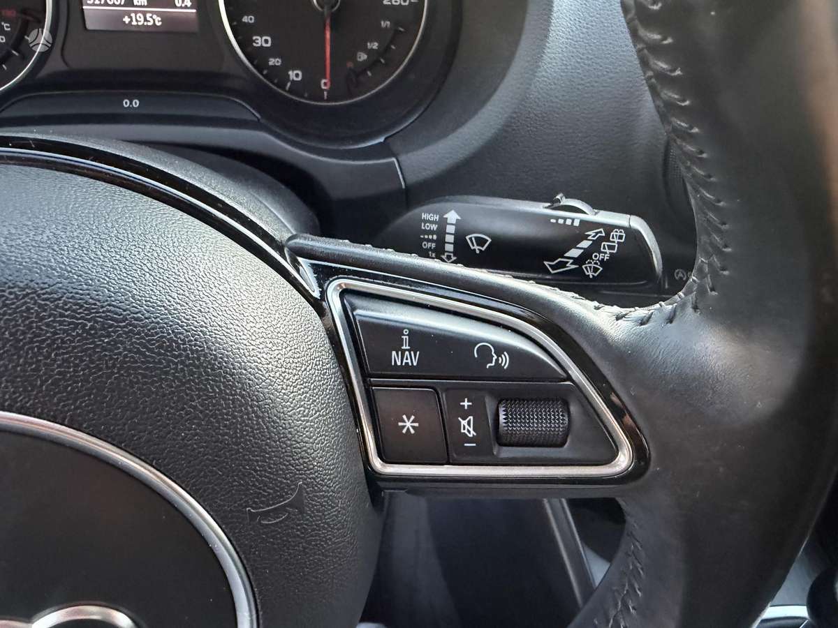 Audi A3, 1.6 l., hečbekas