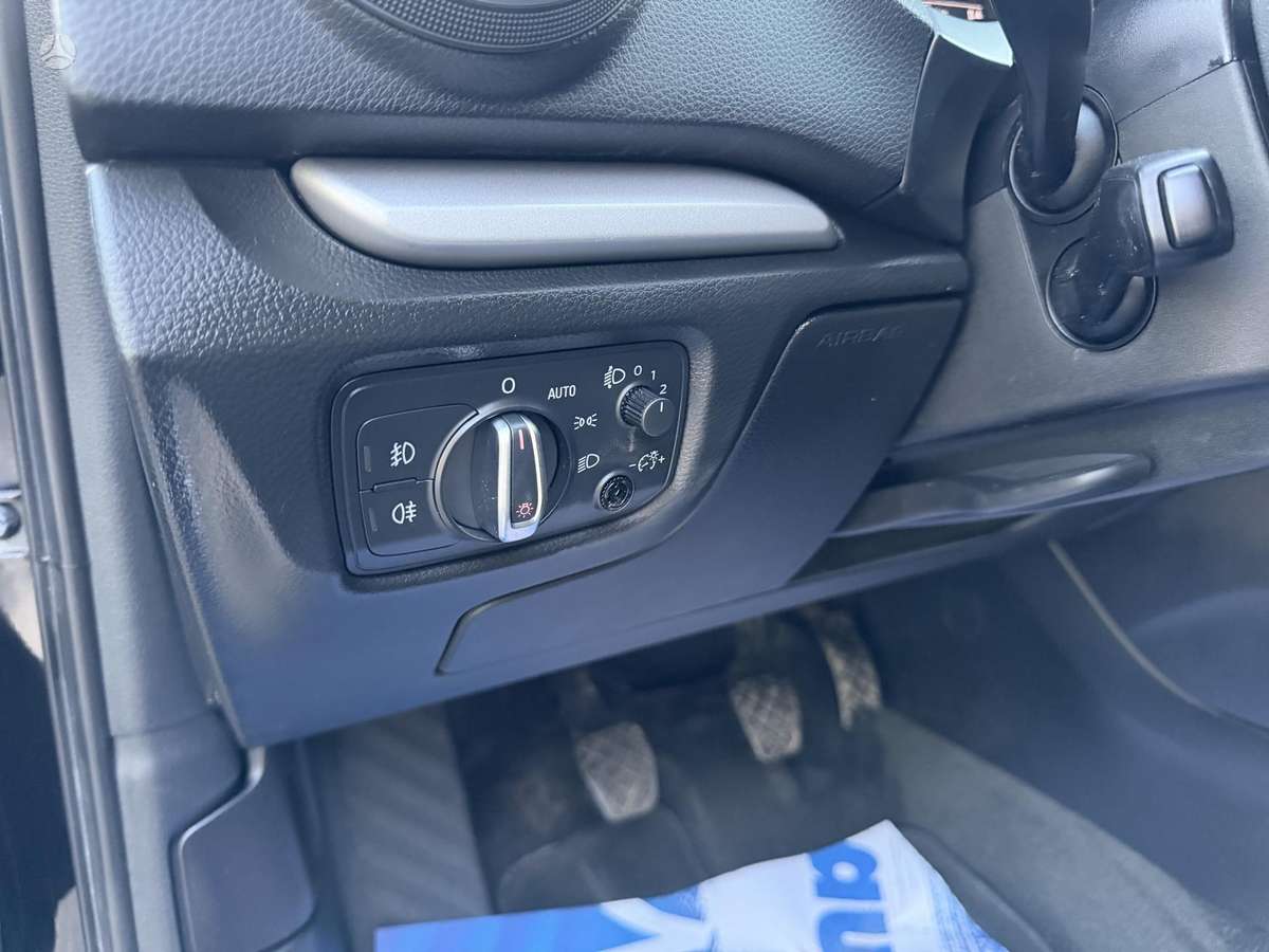 Audi A3, 1.6 l., hečbekas