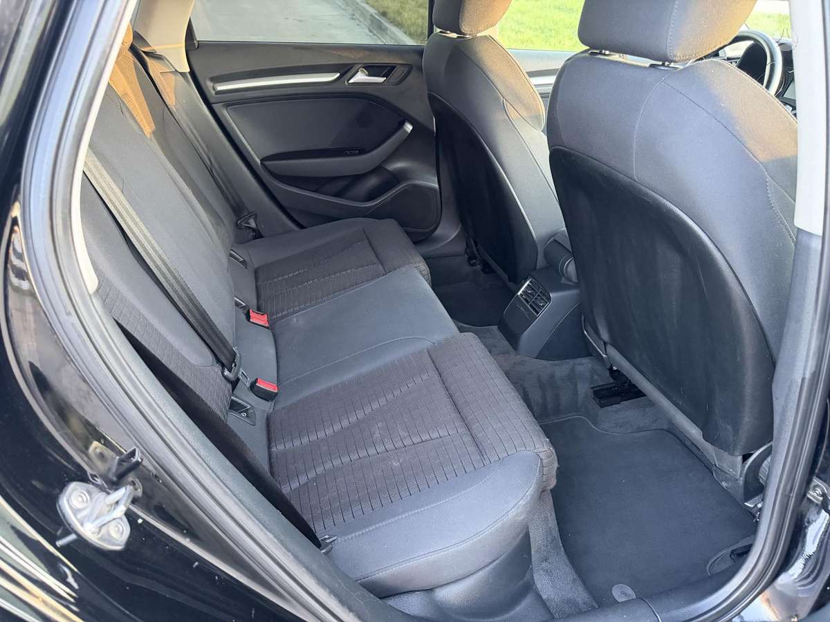 Audi A3, 1.6 l., hečbekas