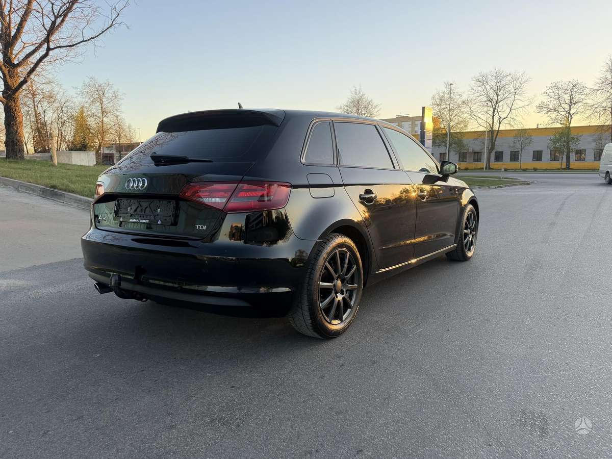 Audi A3, 1.6 l., hečbekas