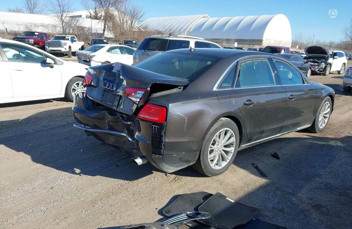 Audi A8, 4.2 l., Седан