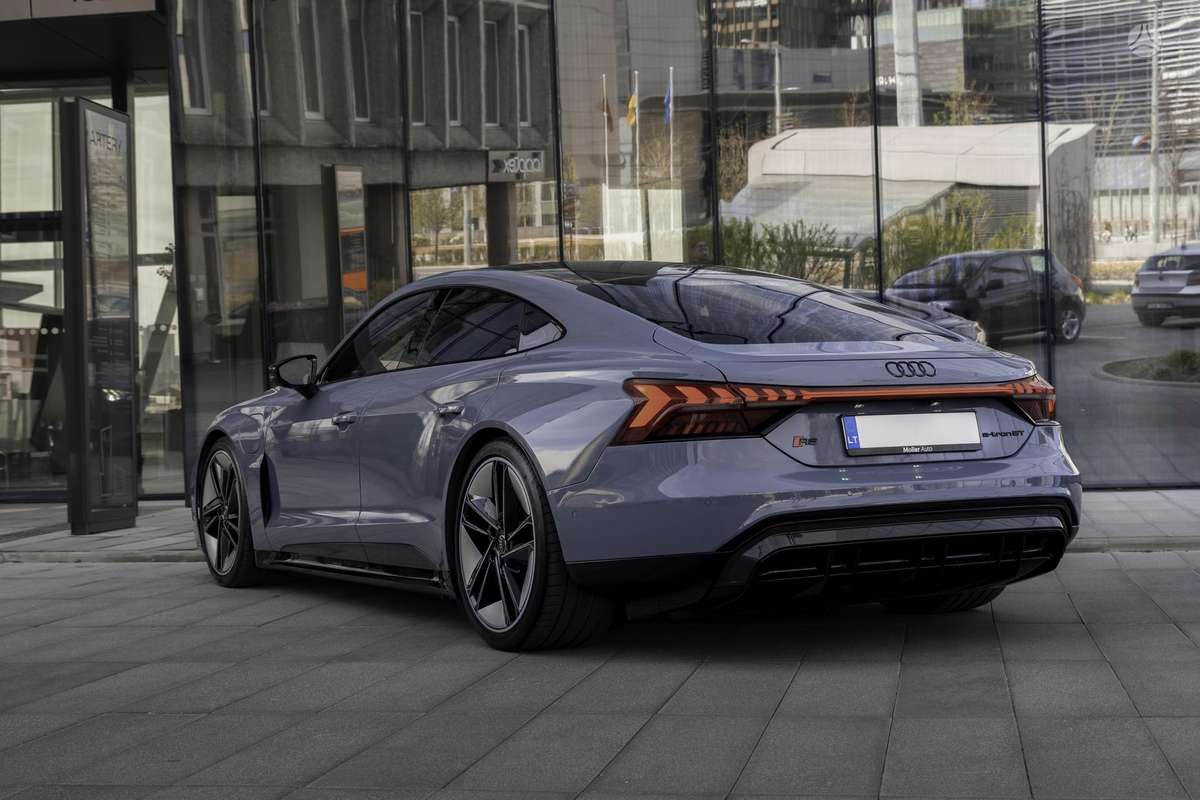 Audi e-tron GT, kupė (coupe)