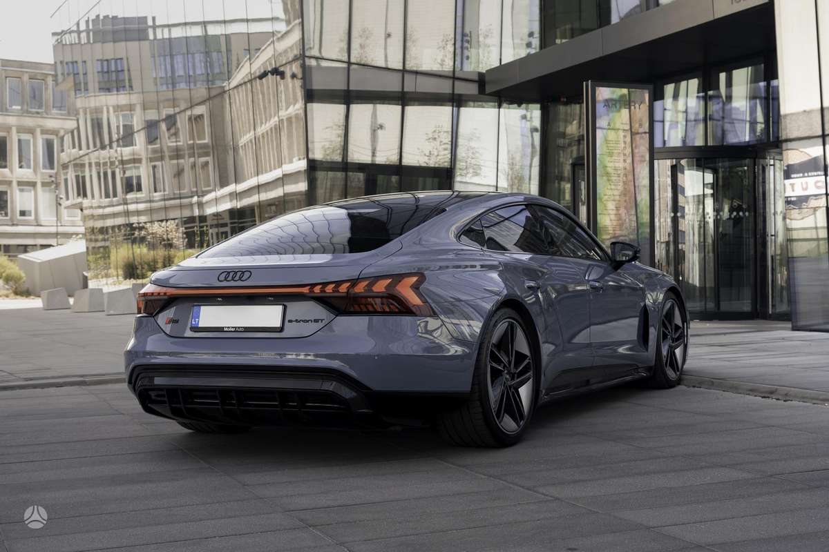 Audi e-tron GT, kupė (coupe)