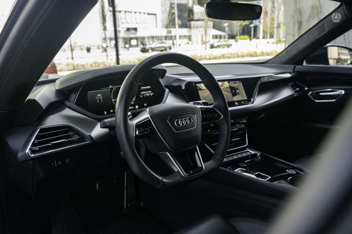 Audi e-tron GT, kupė (coupe)