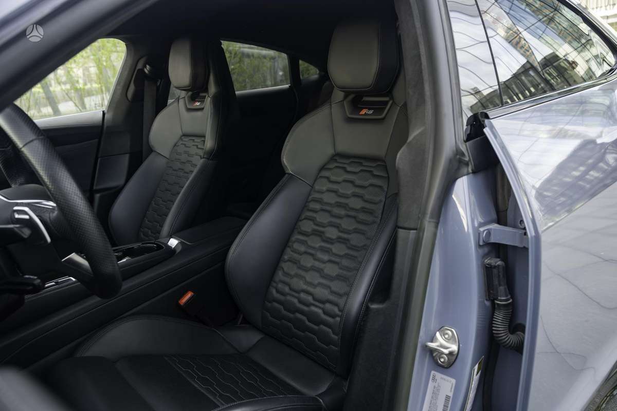 Audi e-tron GT, coupe