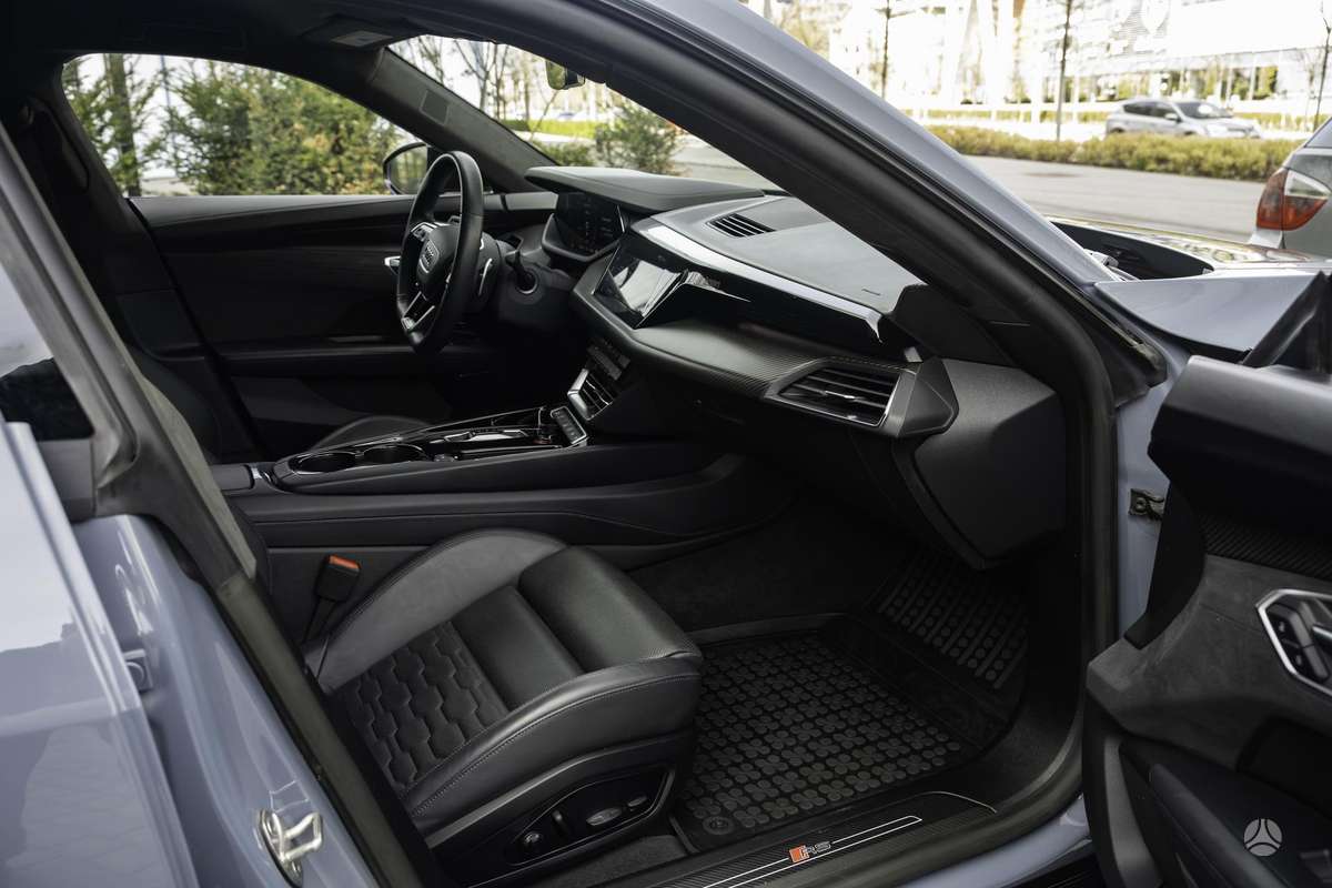 Audi e-tron GT, kupė (coupe)