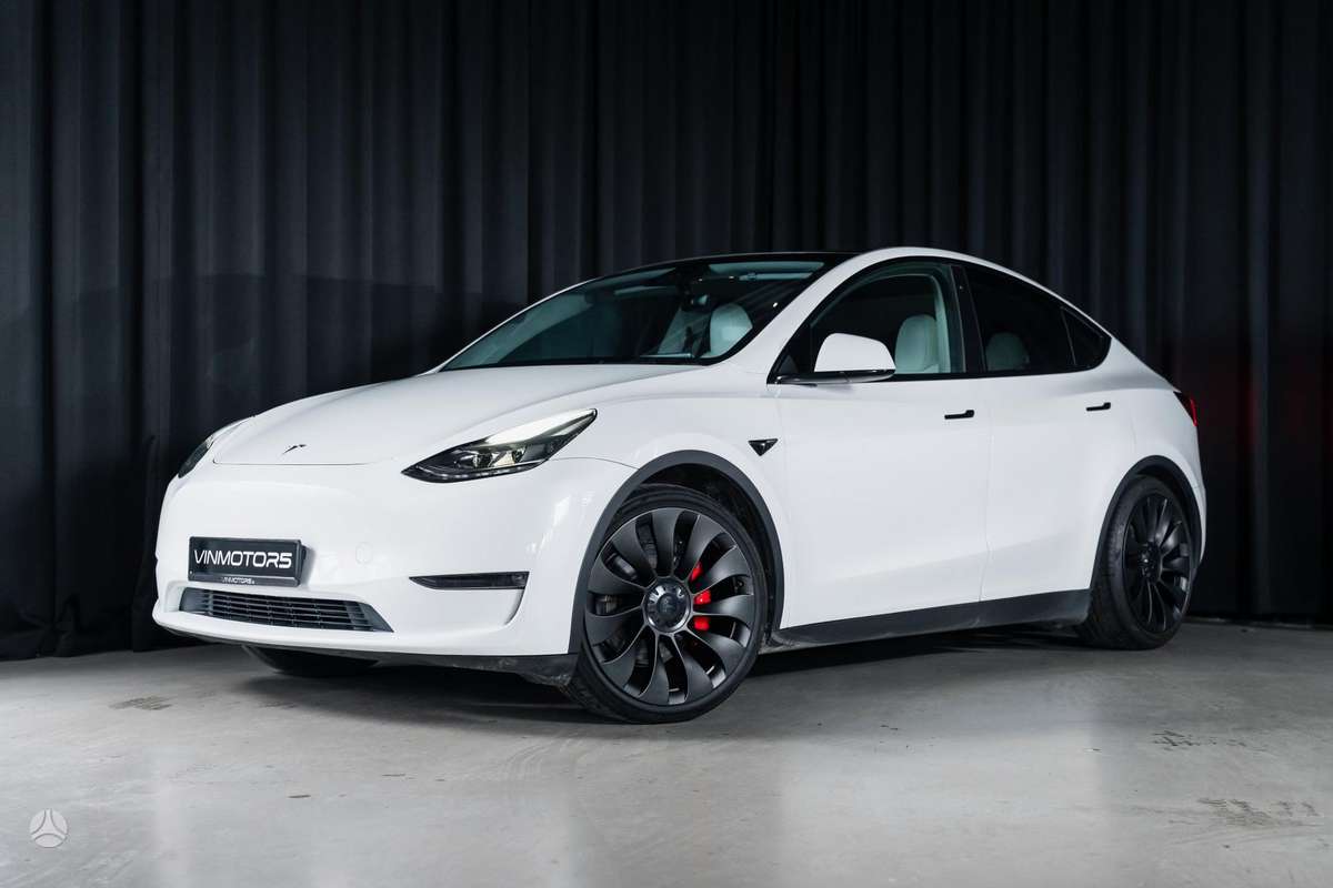 Tesla Model Y, off-road / crossover