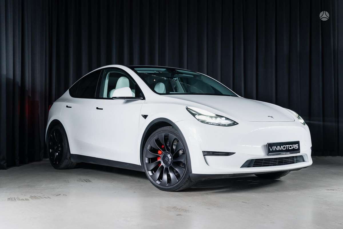 Tesla Model Y, off-road / crossover