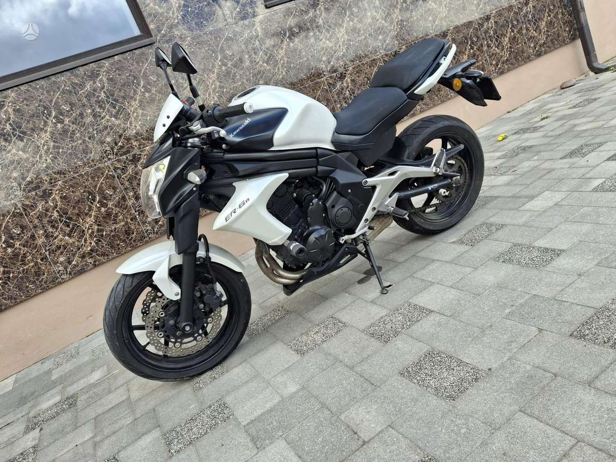 Kawasaki ER 649cc, street / classic