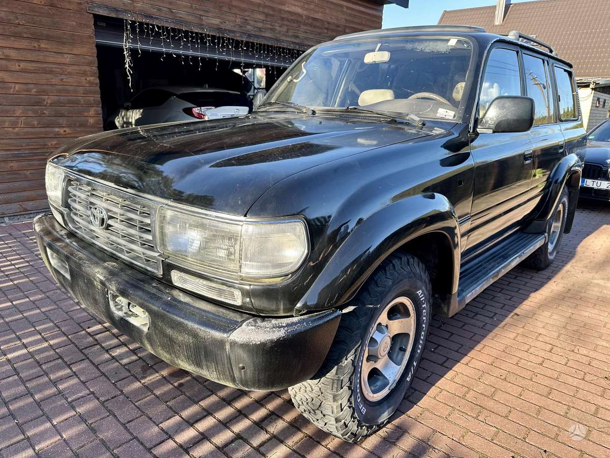 Toyota Land Cruiser - 3