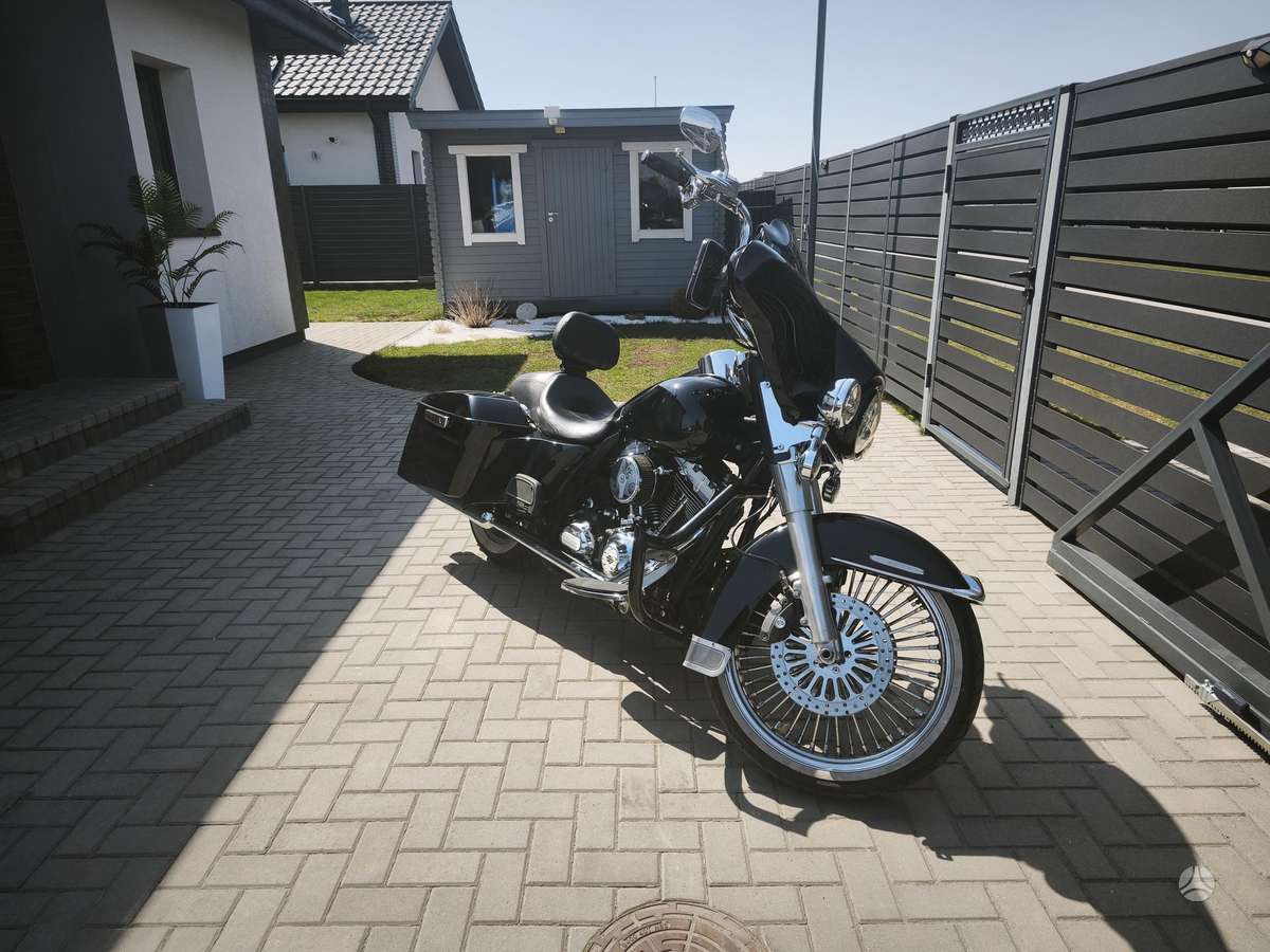 Harley-Davidson FLHTK 1688cc, choppers / cruisers / custom