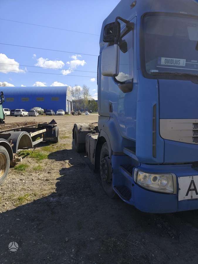 Renault Premm, vilkikai