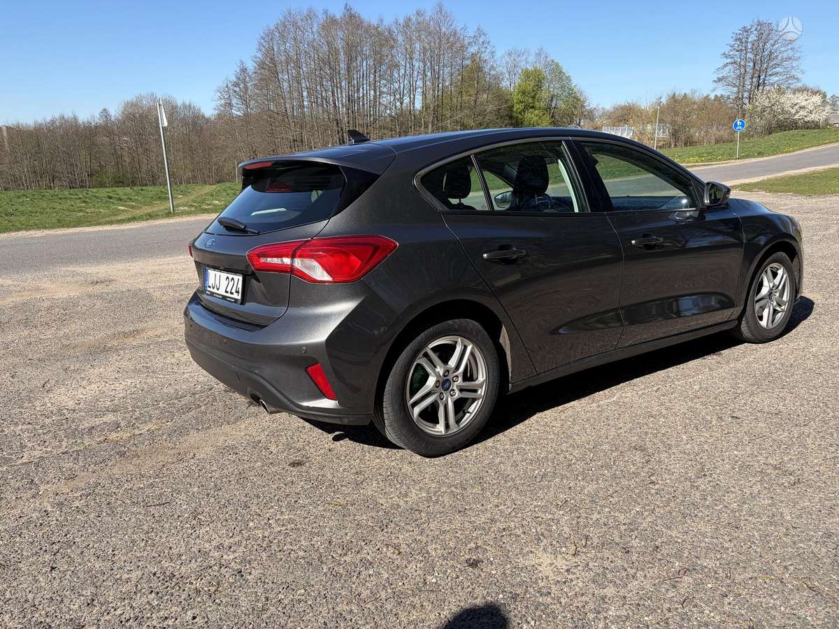 Ford Focus, 1.0 l., Хэтчбек
