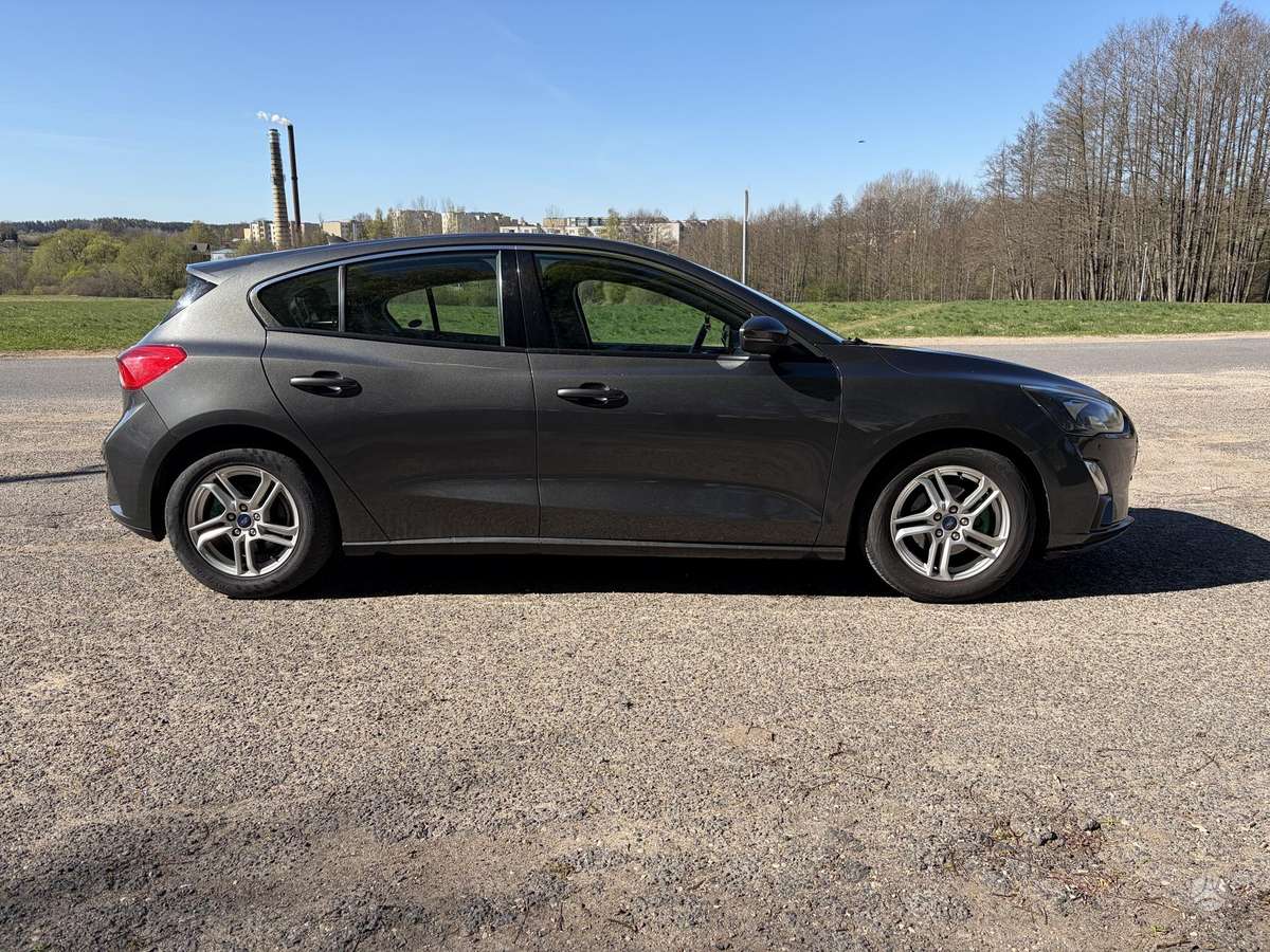 Ford Focus, 1.0 l., Хэтчбек