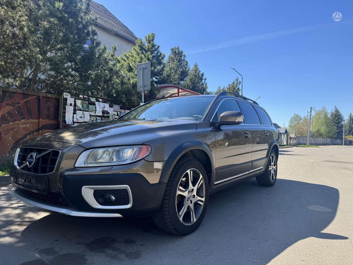 Volvo XC70, 2.0 l., Универсал