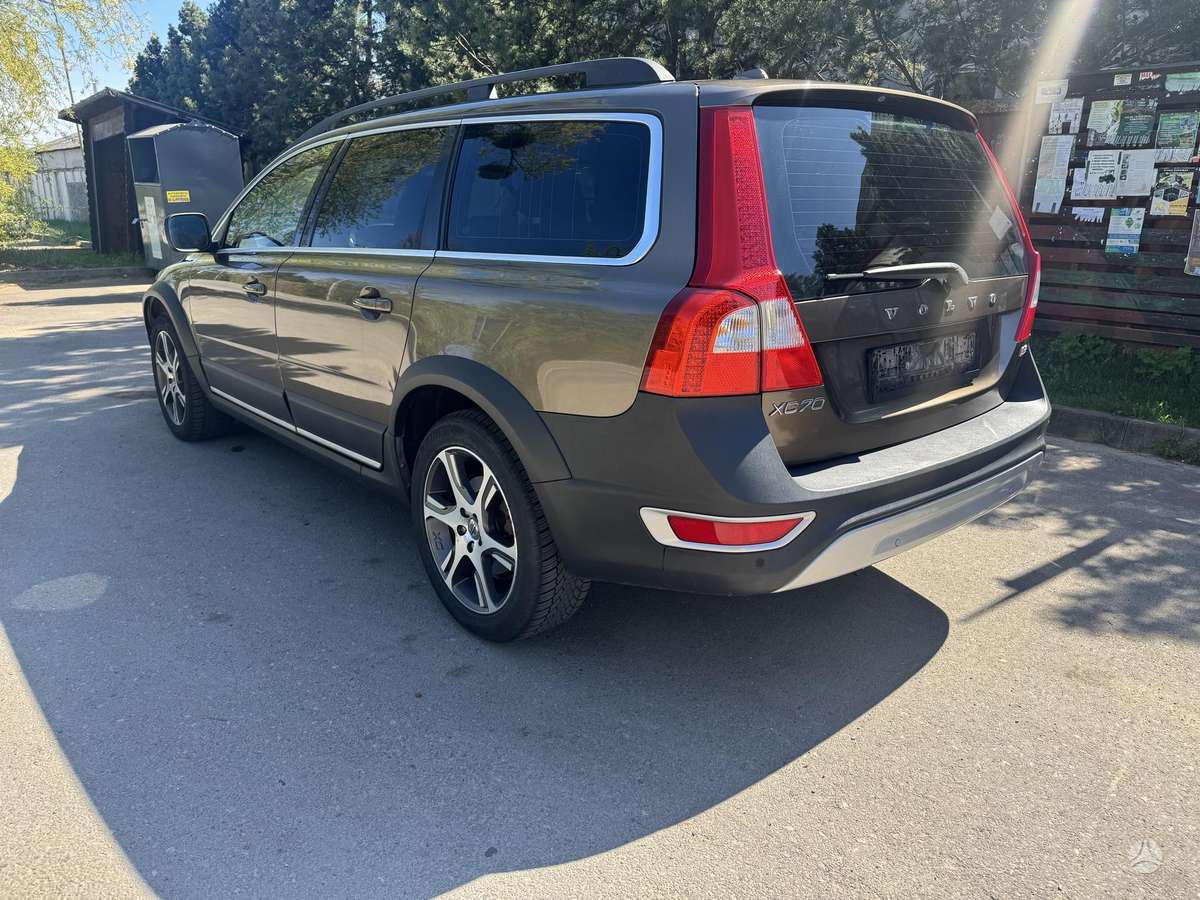 Volvo XC70, 2.0 l., Универсал