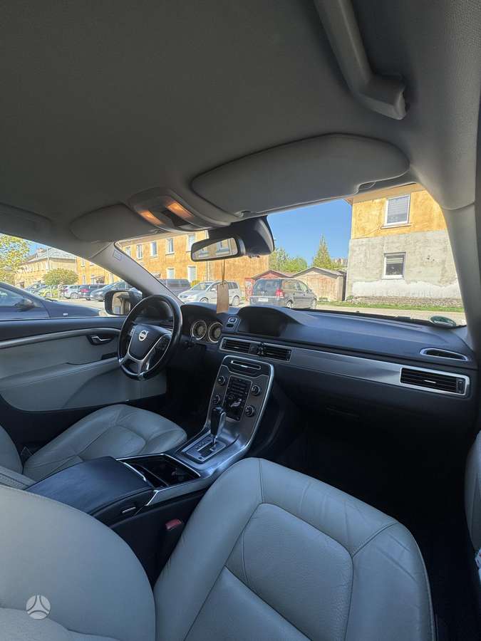 Volvo XC70, 2.0 l., Универсал