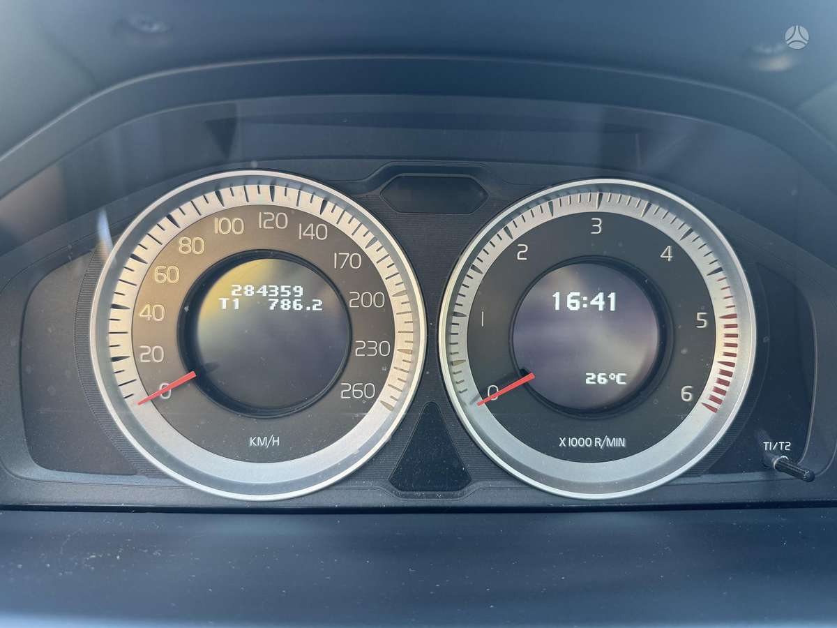 Volvo XC70, 2.0 l., Универсал