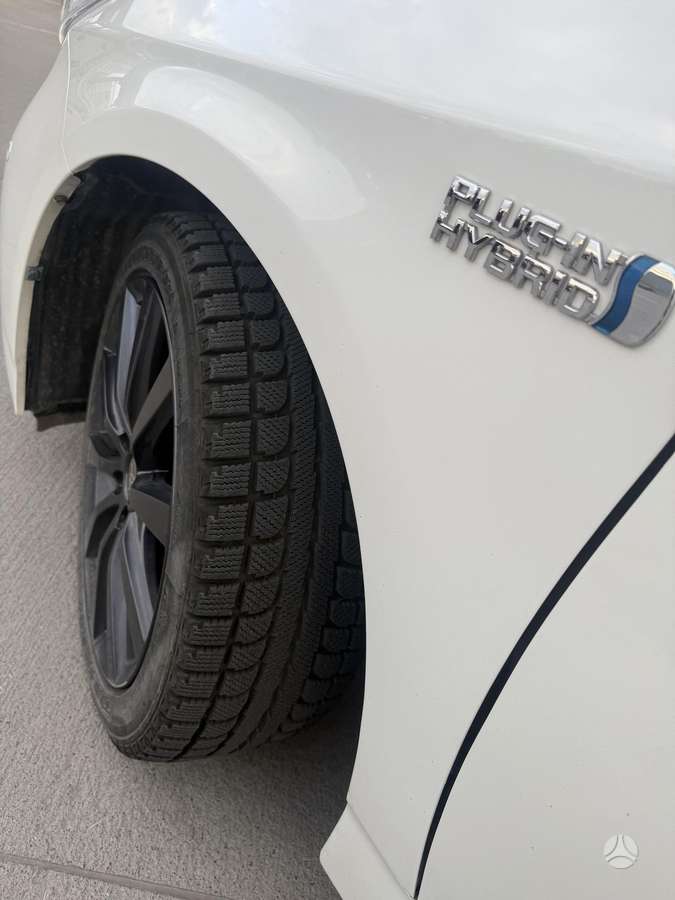 Toyota Prius - 8