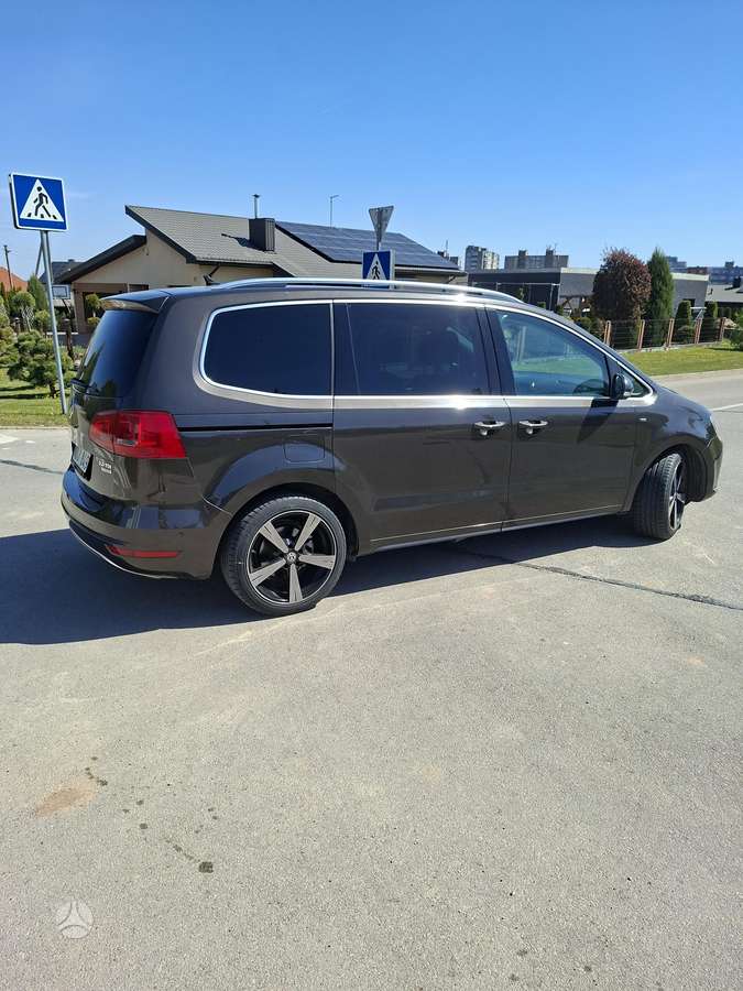 Volkswagen Sharan, 2.0 l., Минивэн