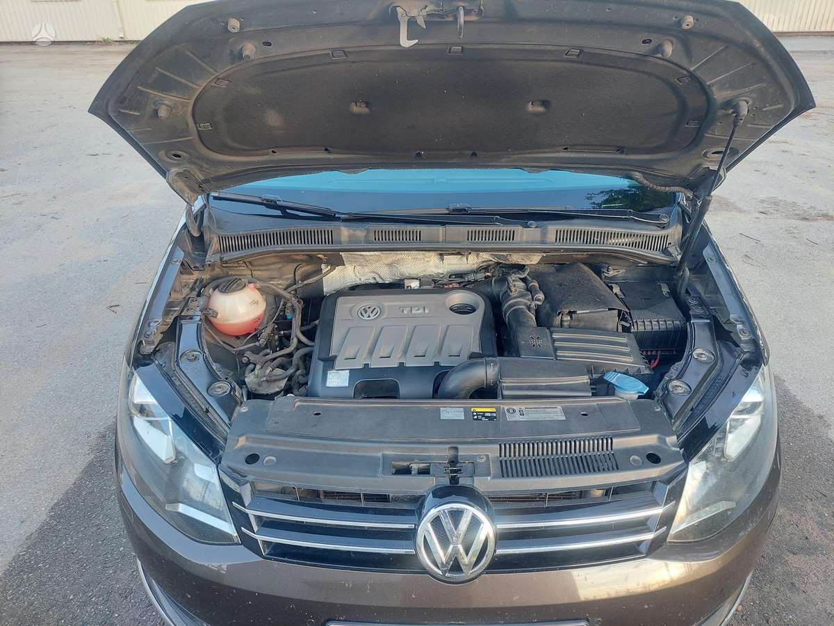 Volkswagen Sharan, 2.0 l., Минивэн