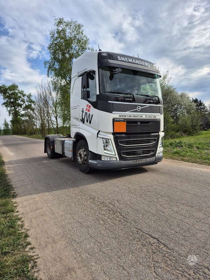 Volvo FH13, single sleeper