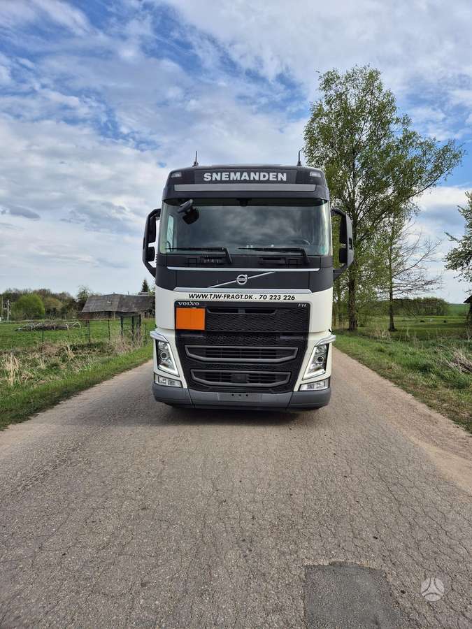 Volvo FH13, single sleeper