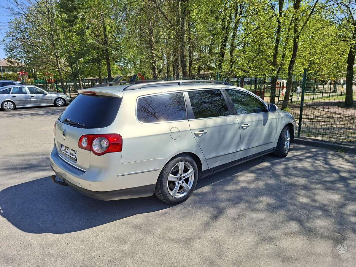 Volkswagen Passat - 5