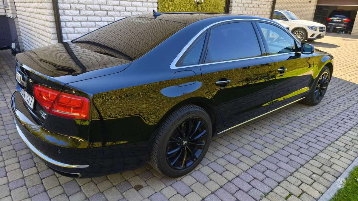 Audi A8 L, 4.0 l., Седан