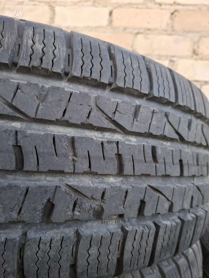 Goodyear, всесезонные 275/60 R20