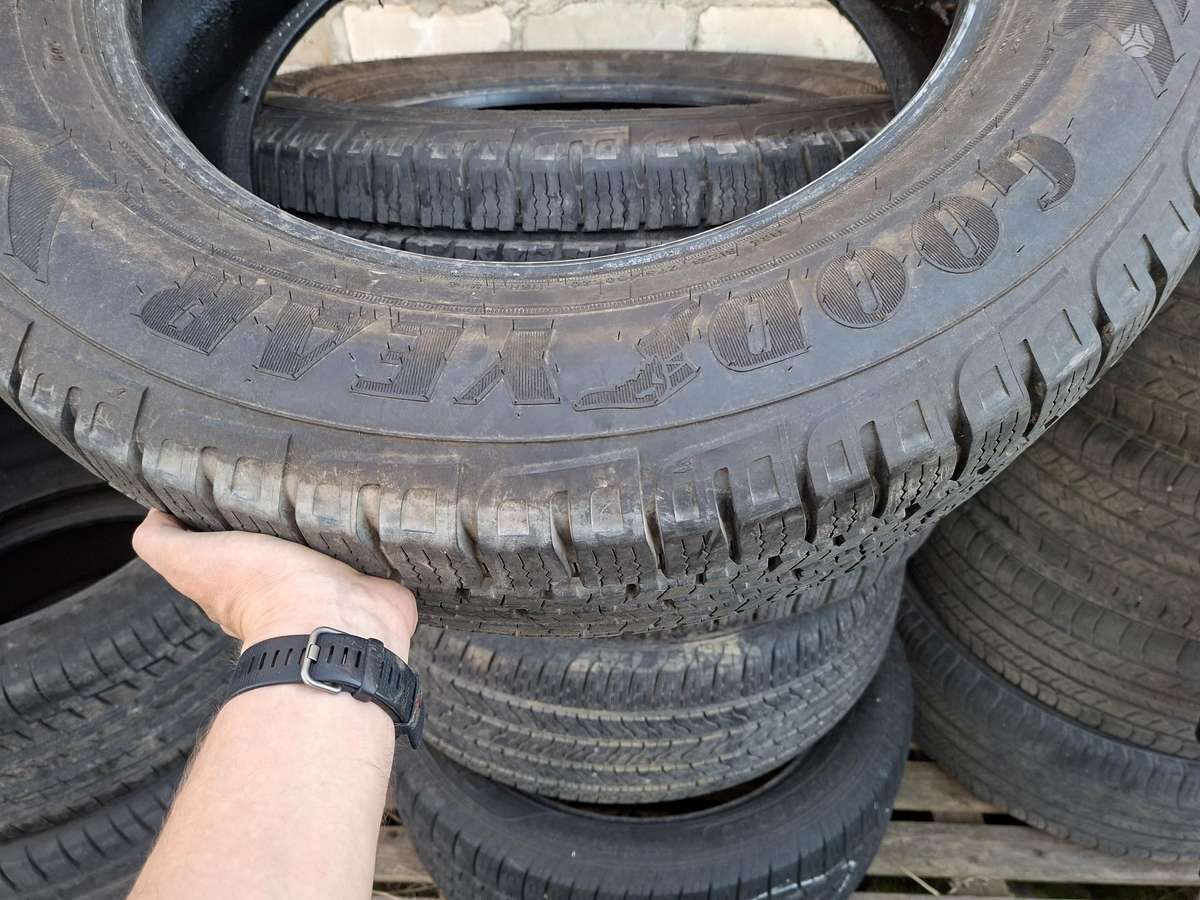 Goodyear, universalios 275/60 R20