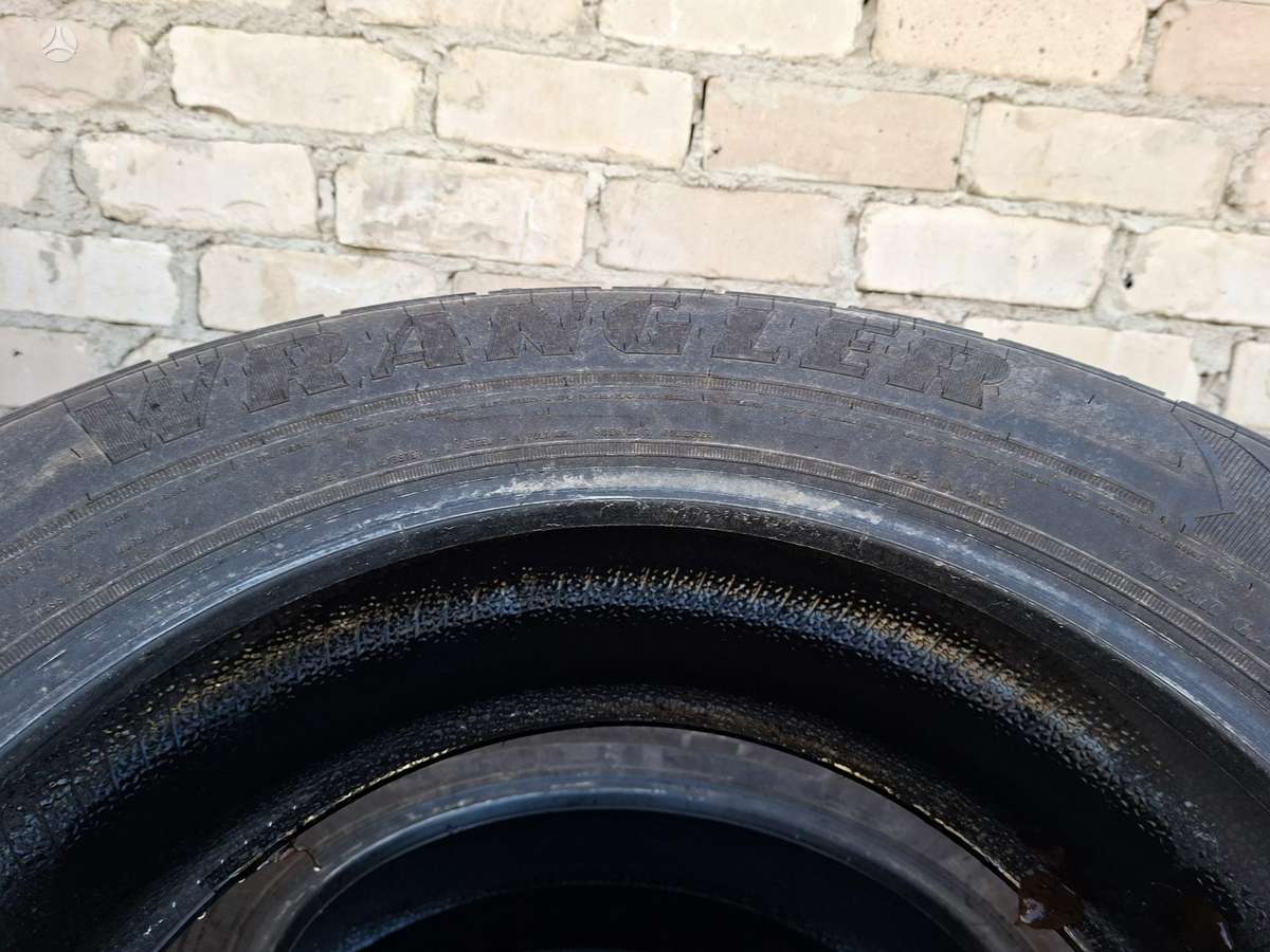 Goodyear, всесезонные 275/60 R20
