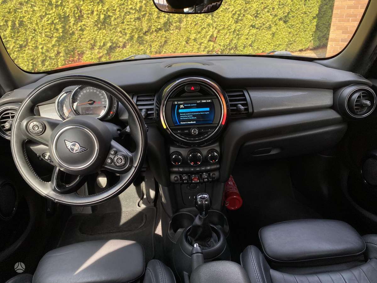Mini Cooper, 1.5 l., Хэтчбек