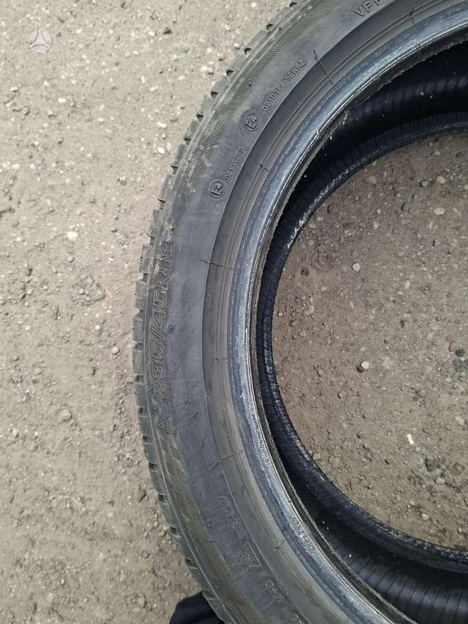 Firestone, vissezonas 235/45 R18
