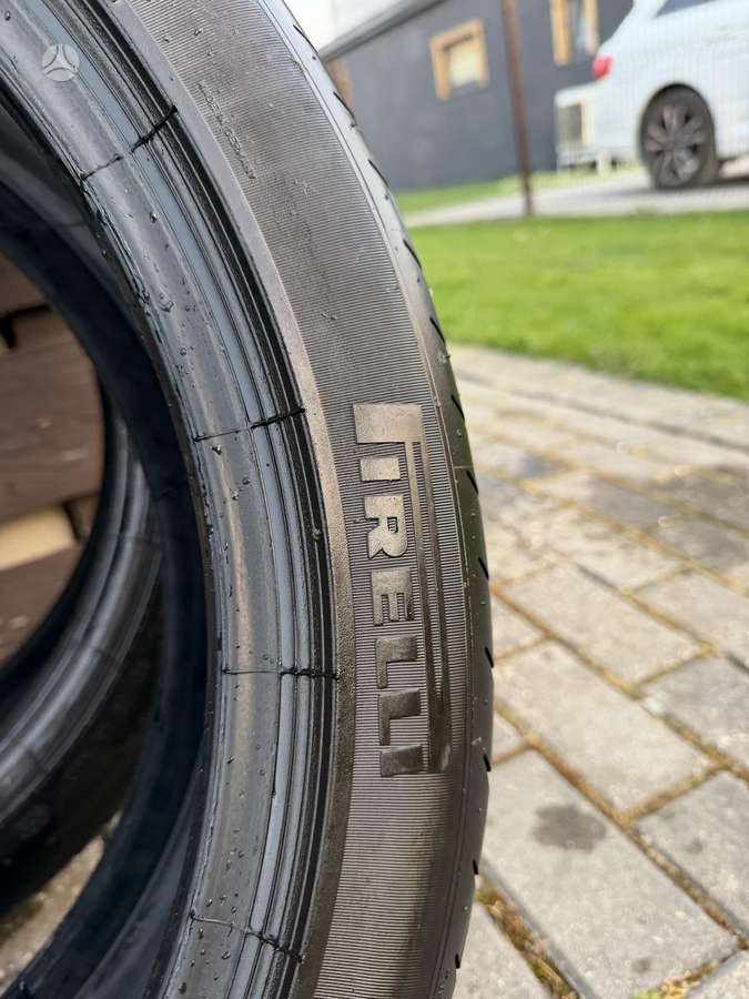 Pirelli P ZERO, summer 225/45 R19