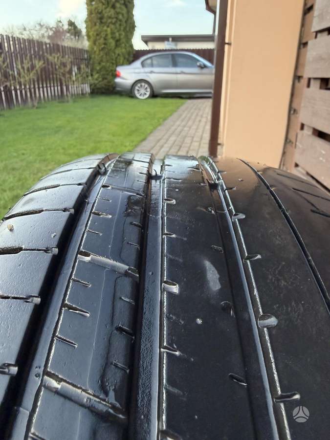Pirelli P ZERO, summer 225/45 R19