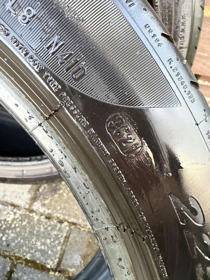 Pirelli P ZERO, vasarinės 225/45 R19