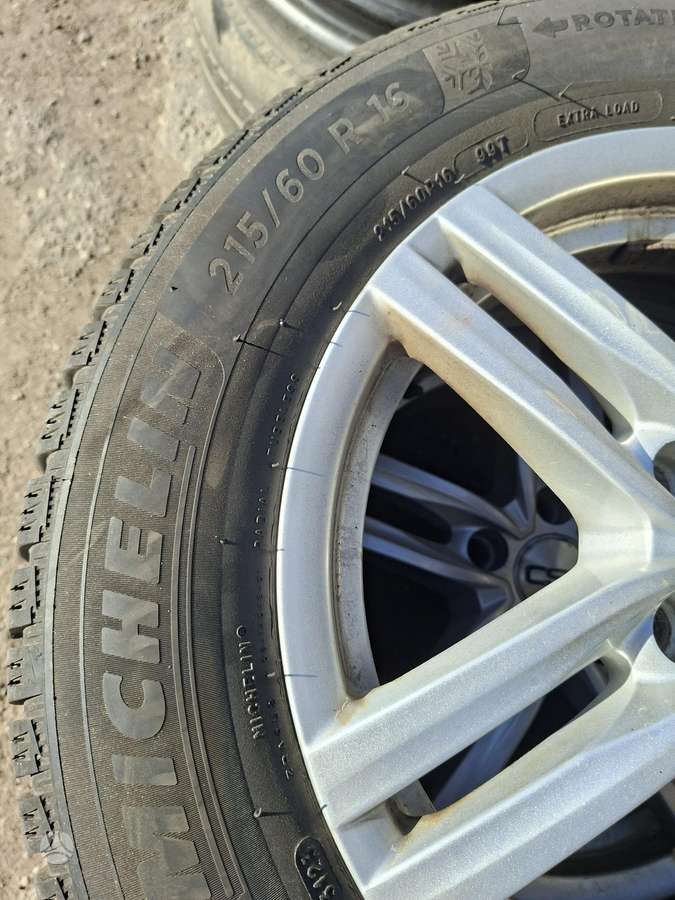Michelin, universalios 215/60 R16