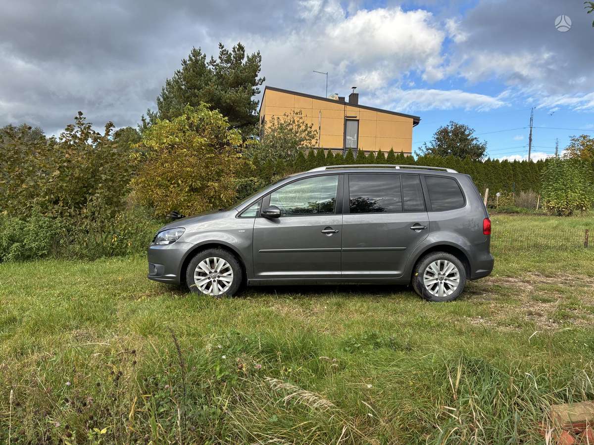 Volkswagen Touran - 3