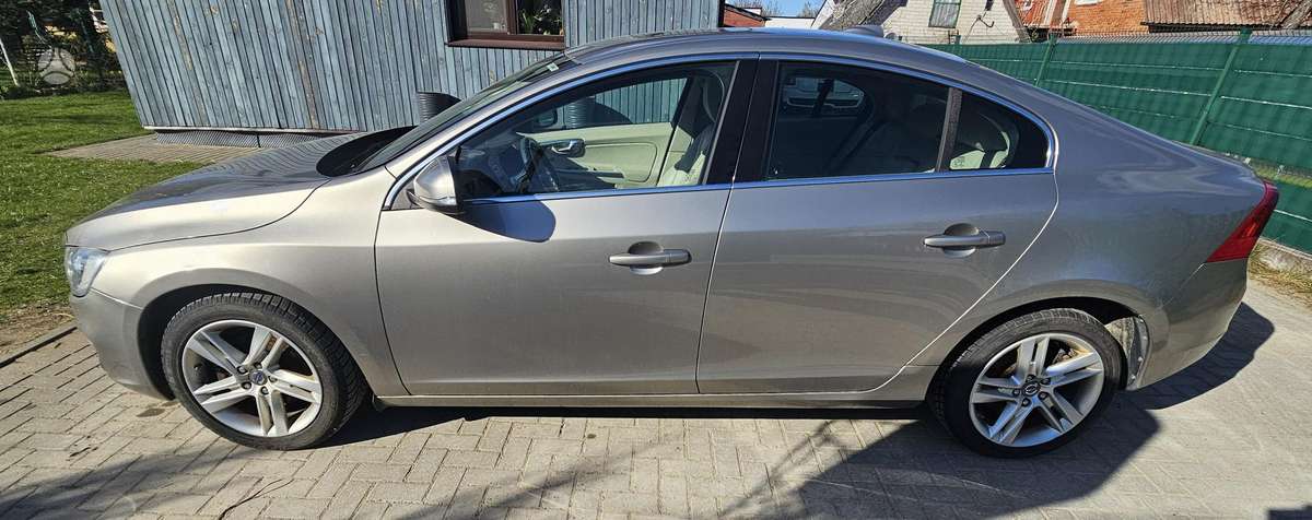 Volvo S60, 2.0 l., Седан