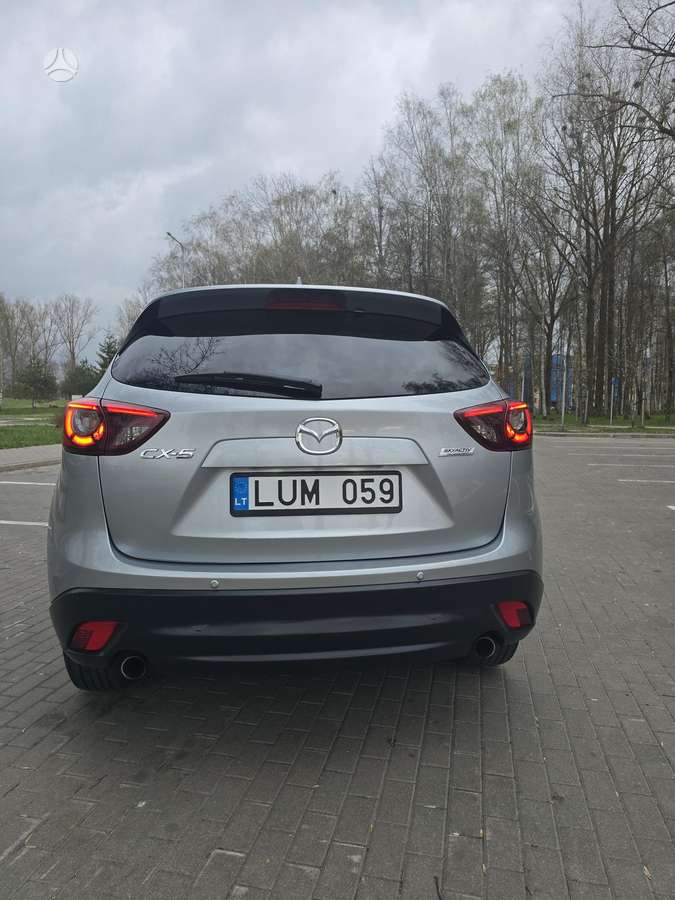 Mazda CX-5, 2.2 l., off-road / crossover