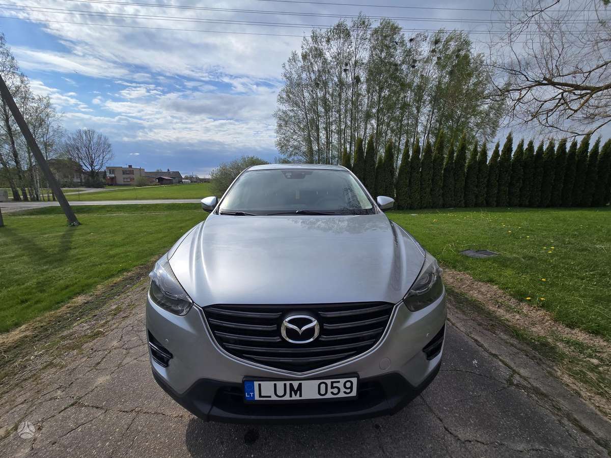 Mazda CX-5, 2.2 l., off-road / crossover